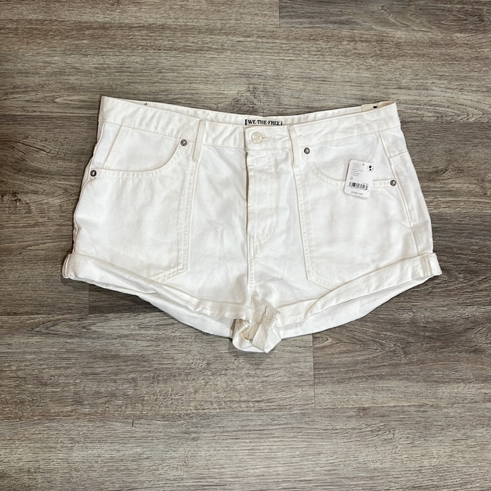 Free People Beginner’s Luck Low Rise Slouch Shorts Women’s Size 32 White
